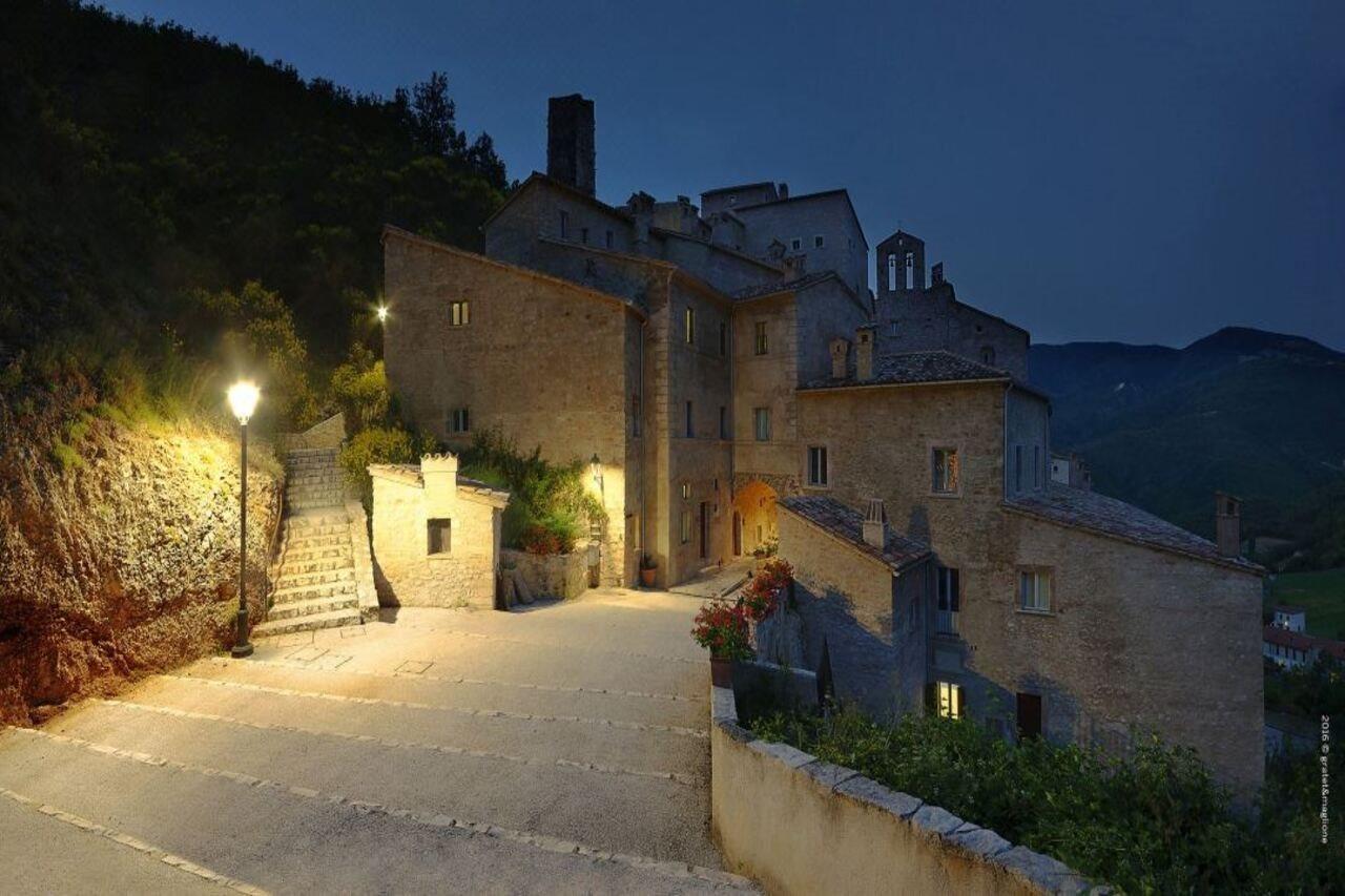 Castello Di Postignano Hotel Sellano Buitenkant foto